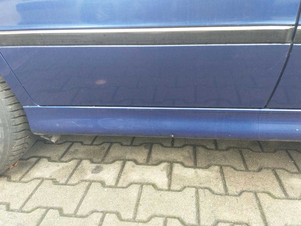 BMW 5er E39 original Tür vorn rechts 276 Avusblau Limousine Rohbau Bj.1997